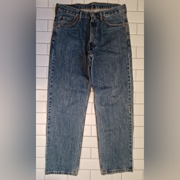 Levi’s 550 Men's Relaxed Fit Jeans Medium Wash Size 34X32 - Picture 2 of 6